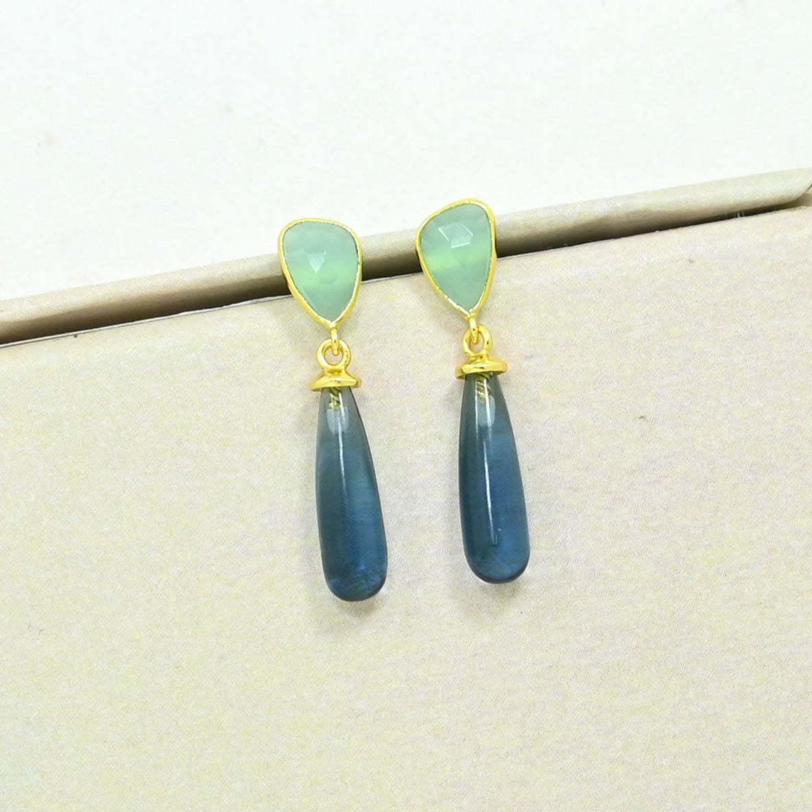 ADHARA EARRING