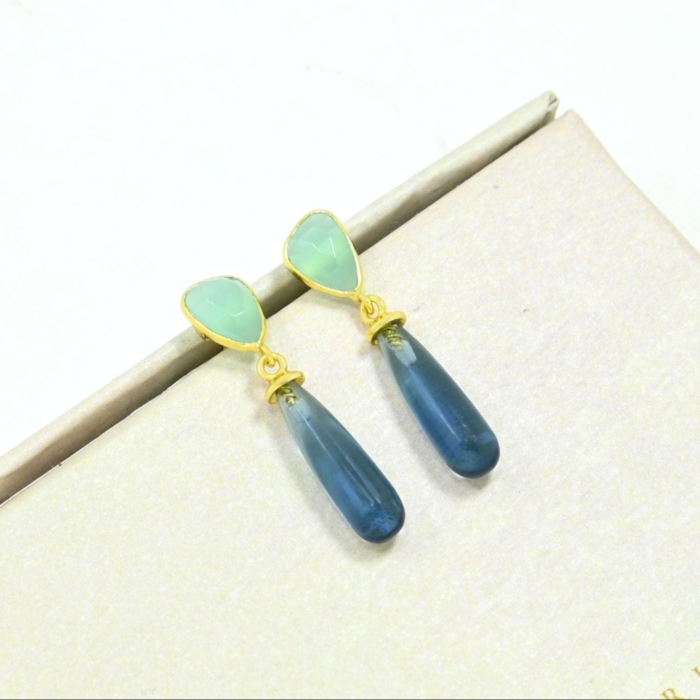 ADHARA EARRING
