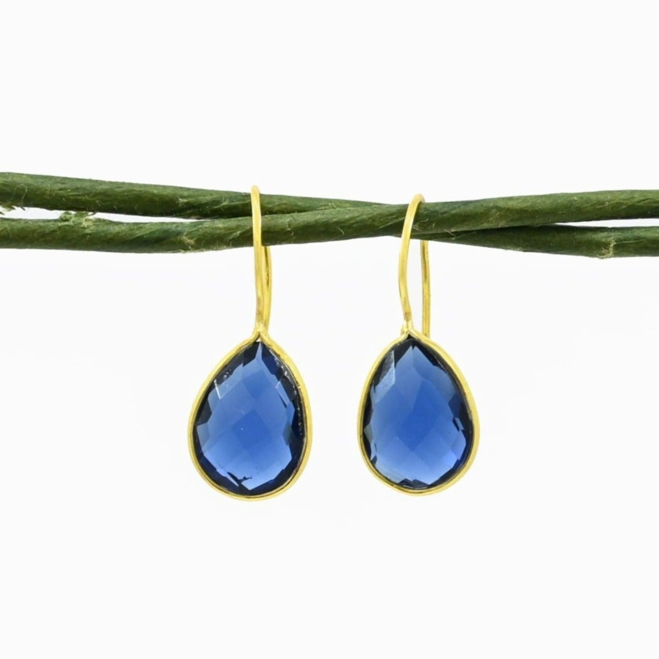 TEARDROP GEMSTONE EARRING