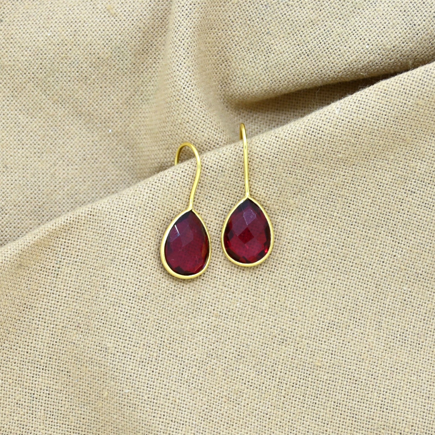 TEARDROP GEMSTONE EARRING