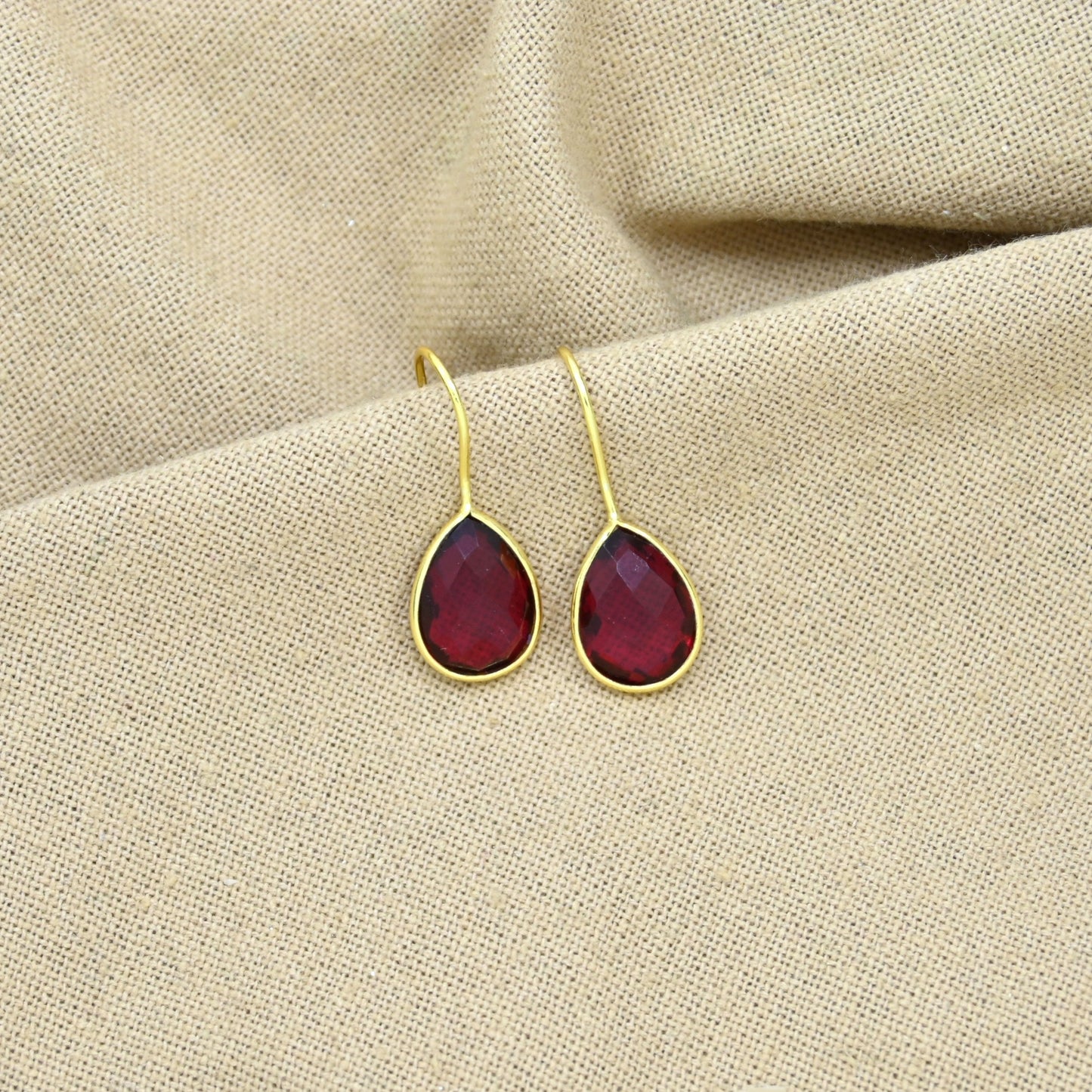 TEARDROP GEMSTONE EARRING