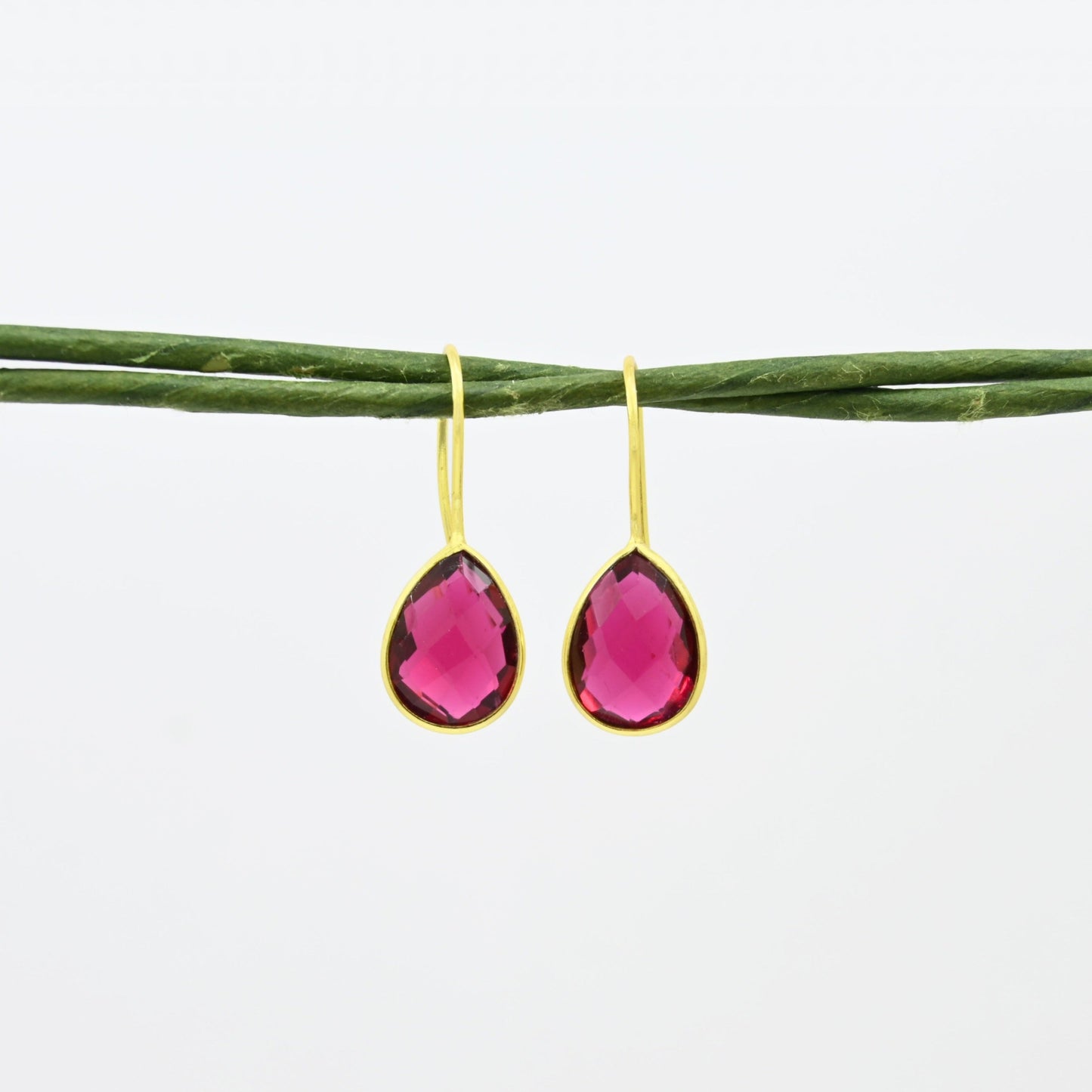TEARDROP GEMSTONE EARRING