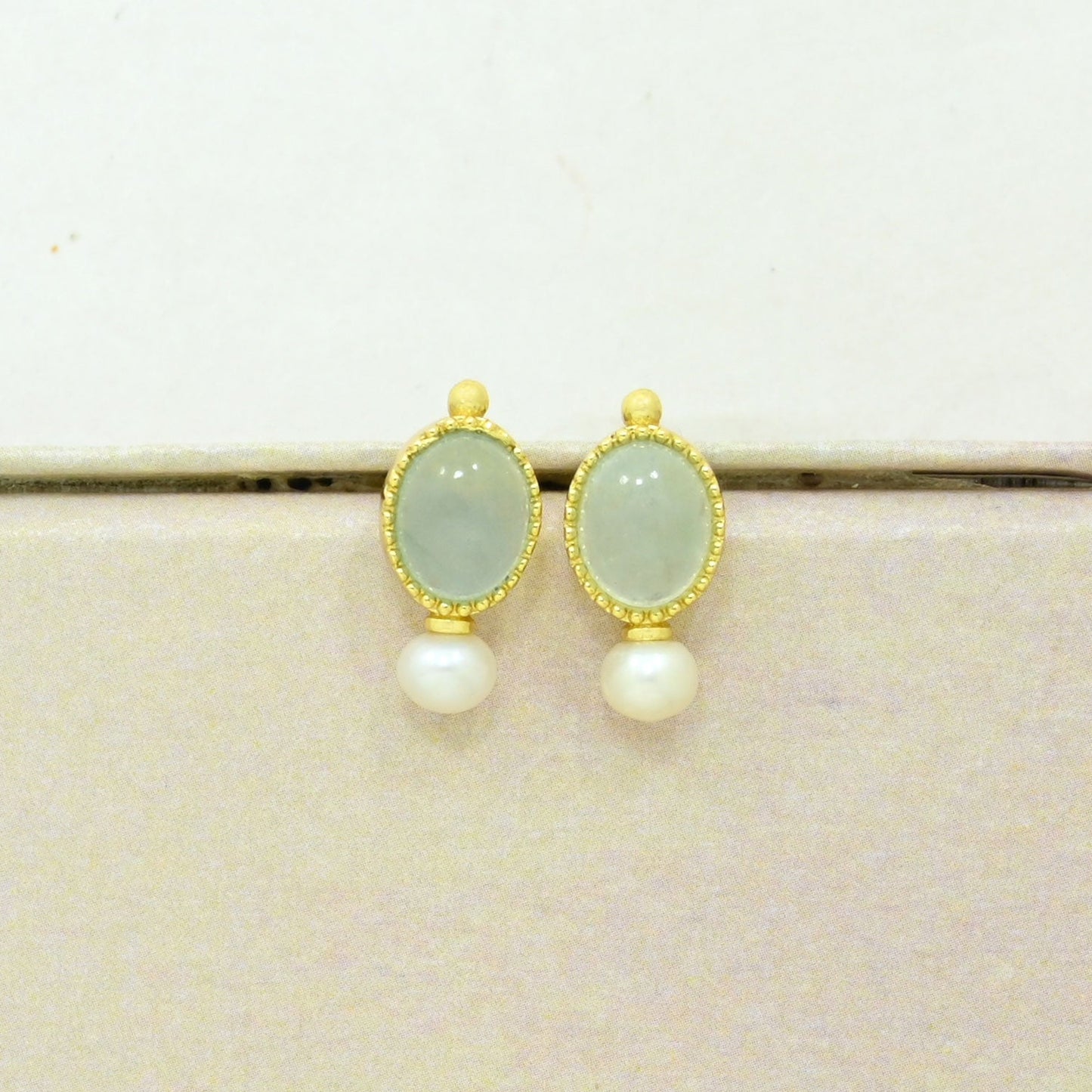 Aquamarine pearl stud earring gold plated