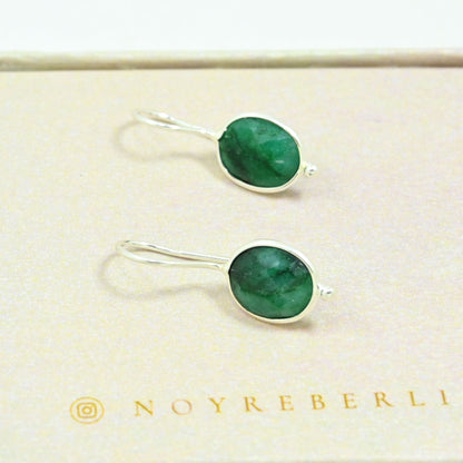 OVAL GEMSTONE EARRING