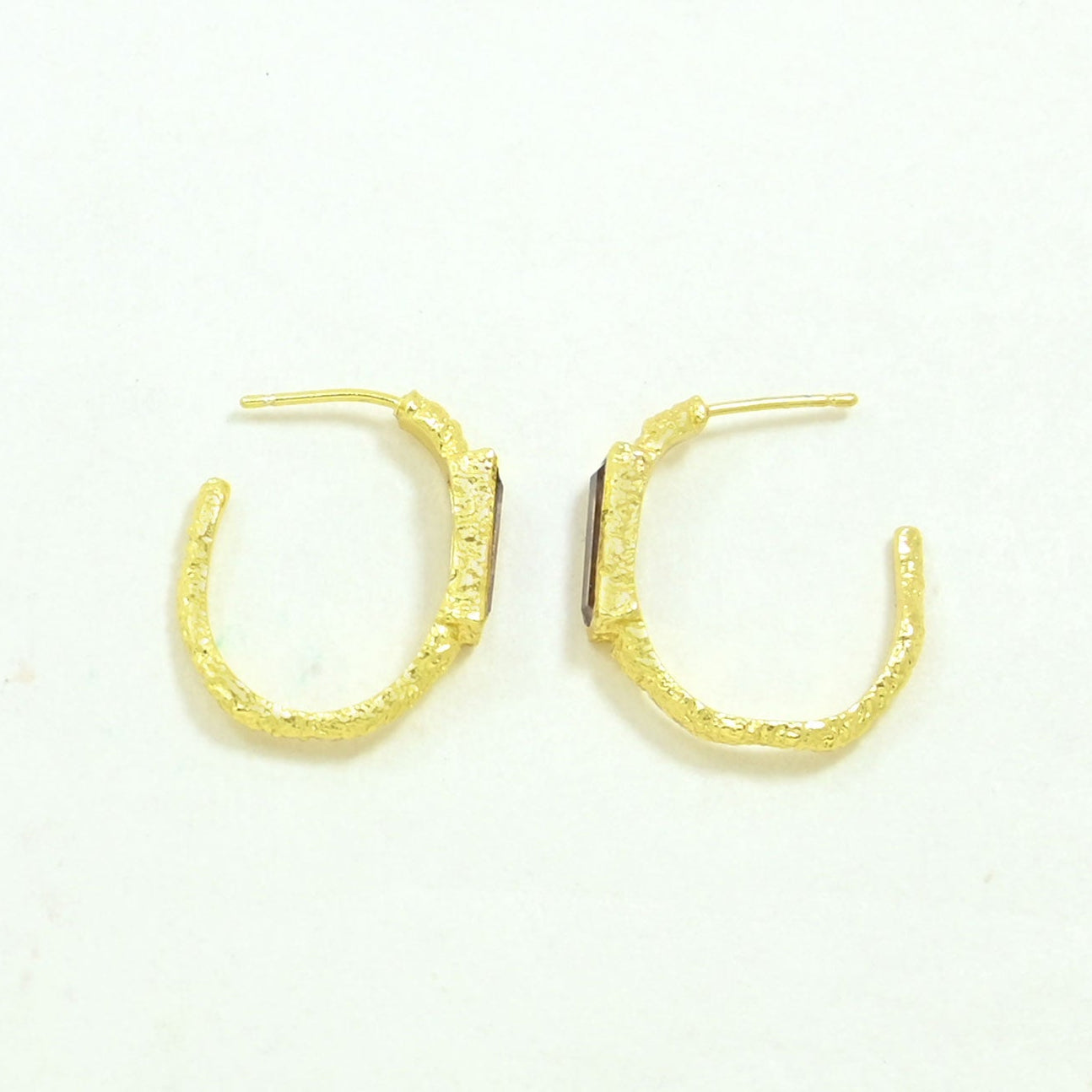 MORGANE HOOP EARRING
