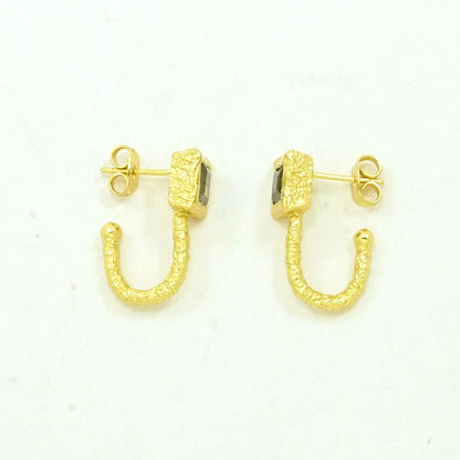 AMARA HOOP EARRING