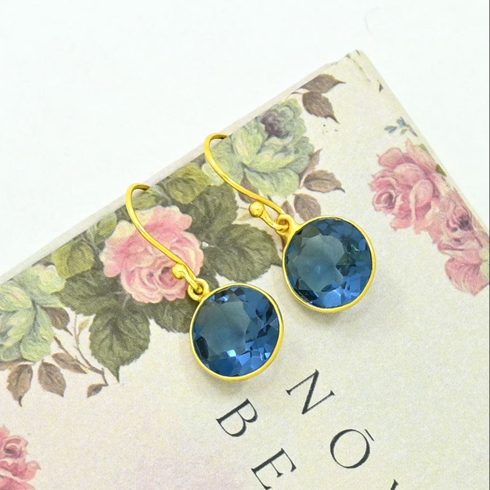 ROUND GEMSTONE EARRING