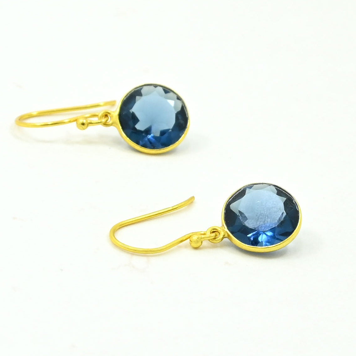 ROUND GEMSTONE EARRING
