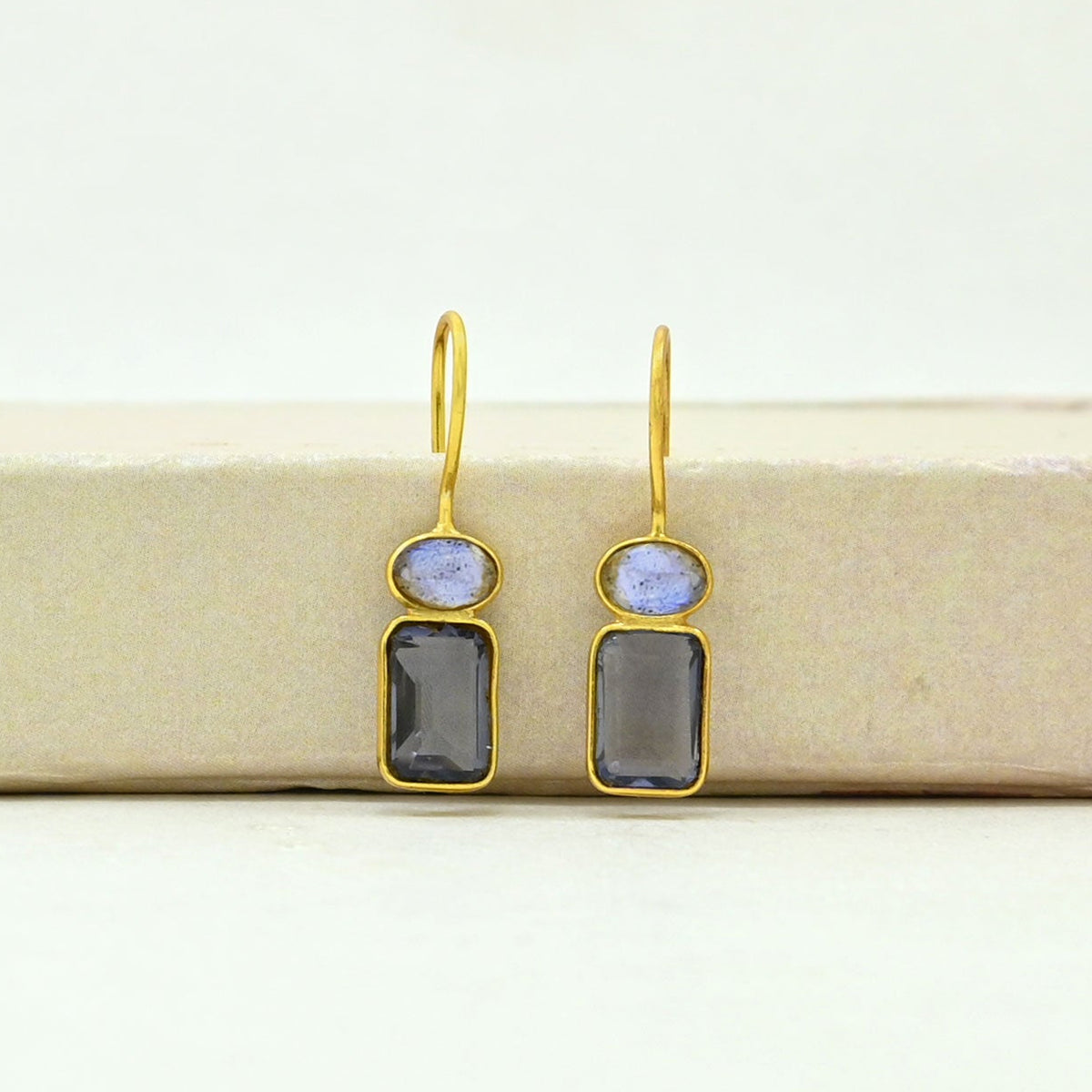 ELWEN EARRING - TANZANITE & LABRADORITE