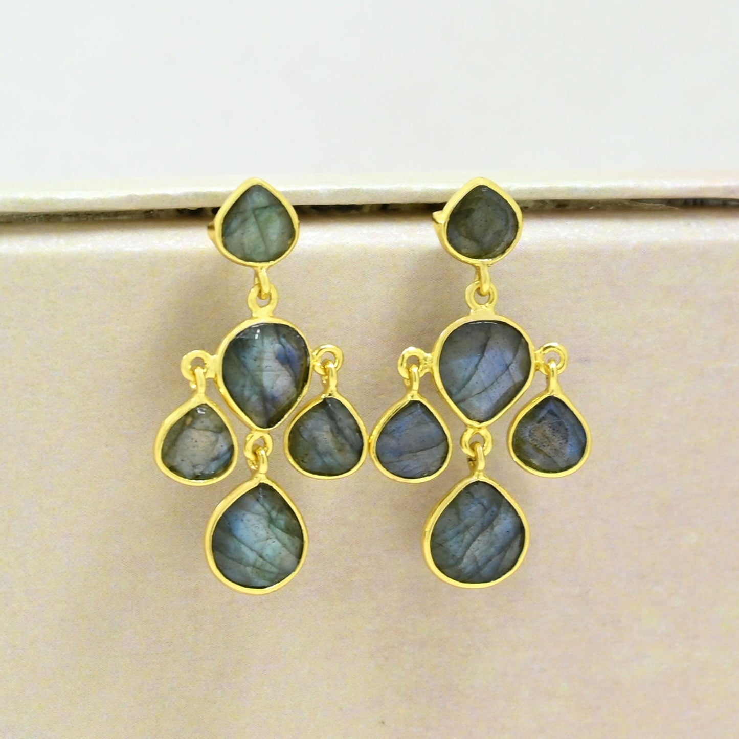 Labradorite earring gold filled