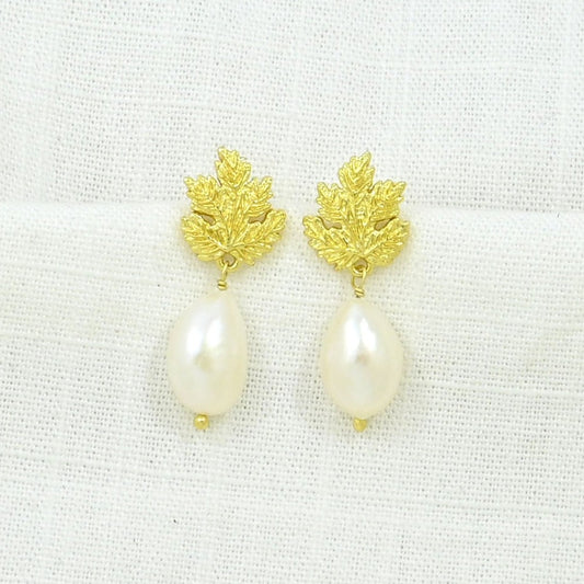 LEAFY PEARL EARRING