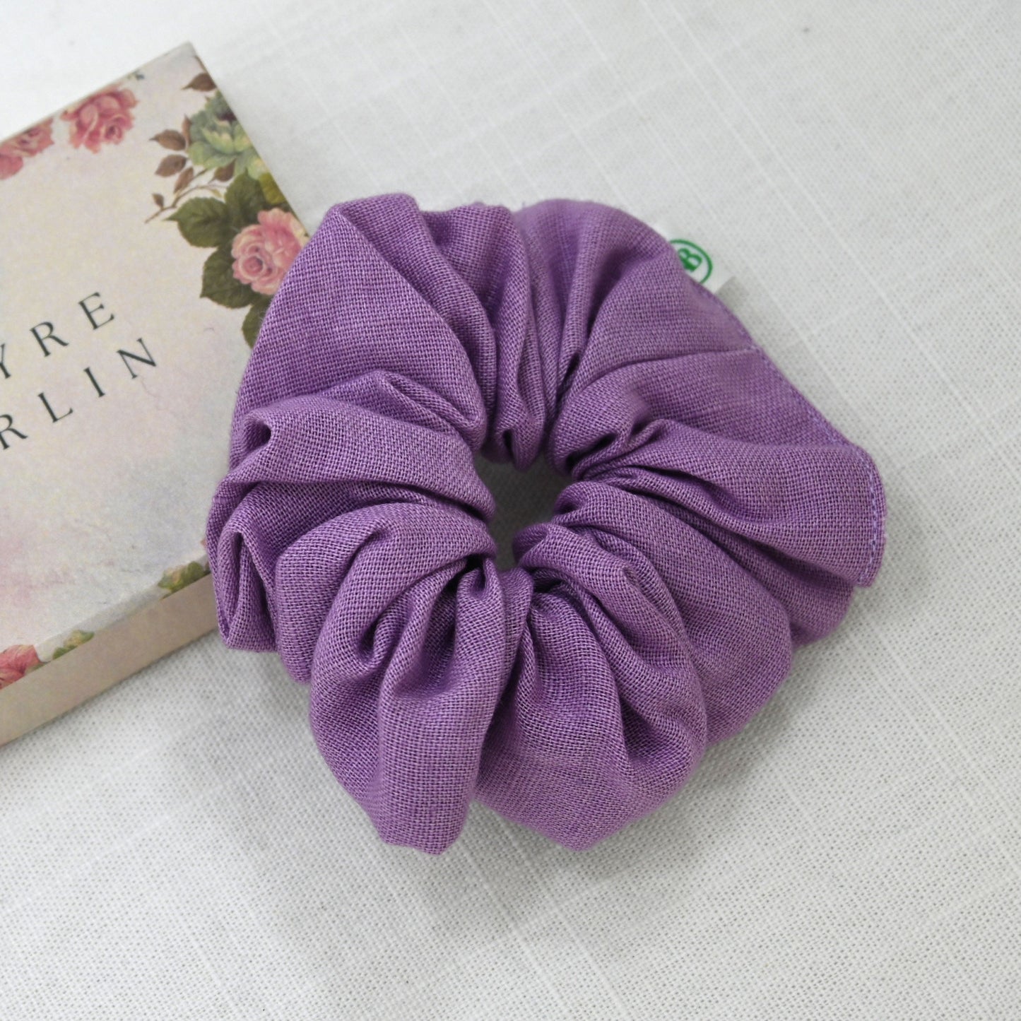 LINEN SCRUNCHIE