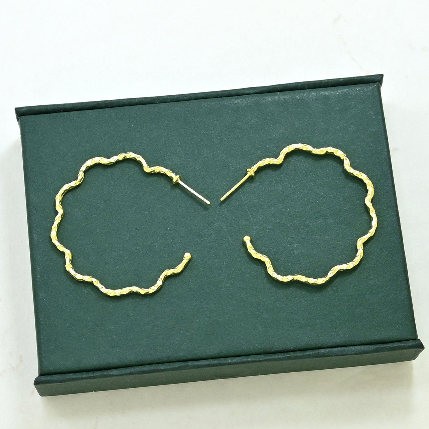 GILL BOHO CHIC HOOP EARRING