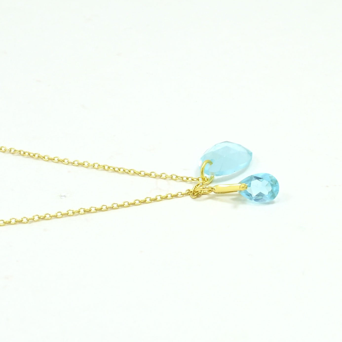 Gold plated Silver 925 necklace with Blue Topaz gemstone