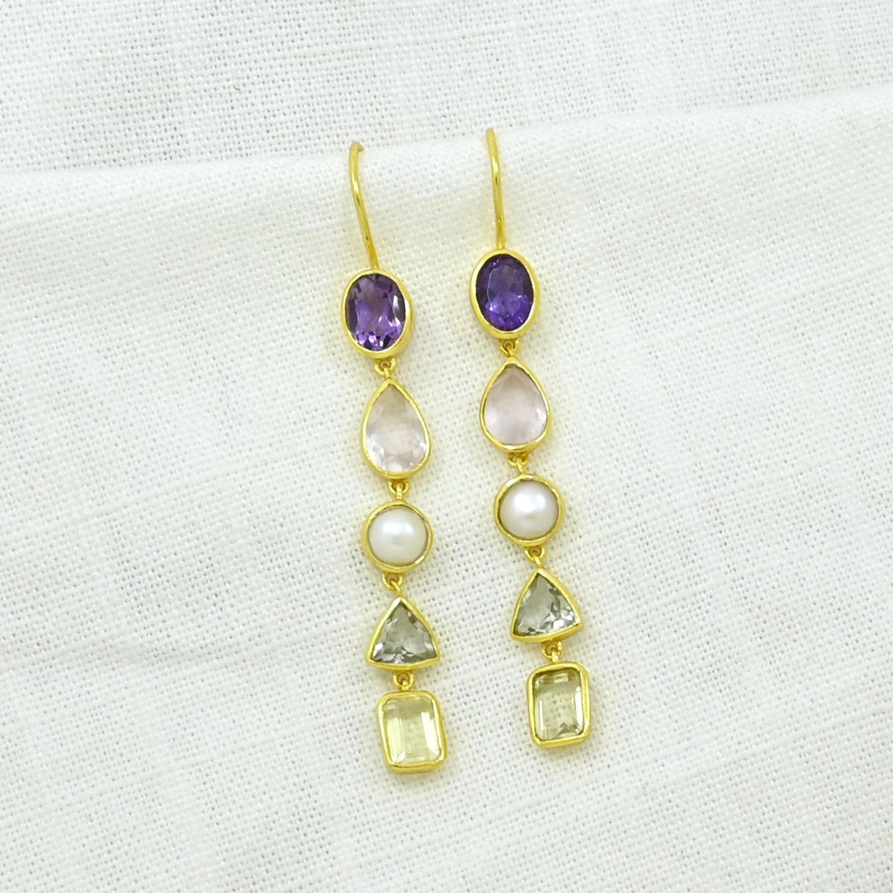 BELLUS EARRING