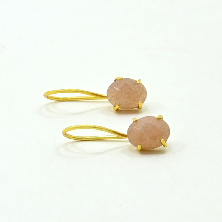 CLARA EARRING - PEACH MOONSTONE