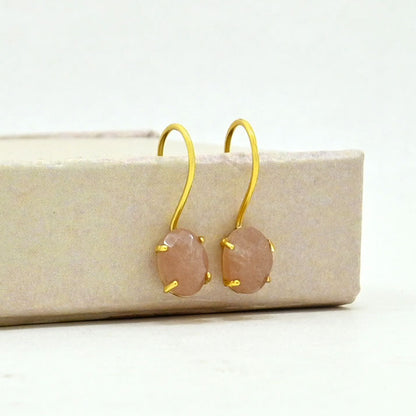 CLARA EARRING - PEACH MOONSTONE