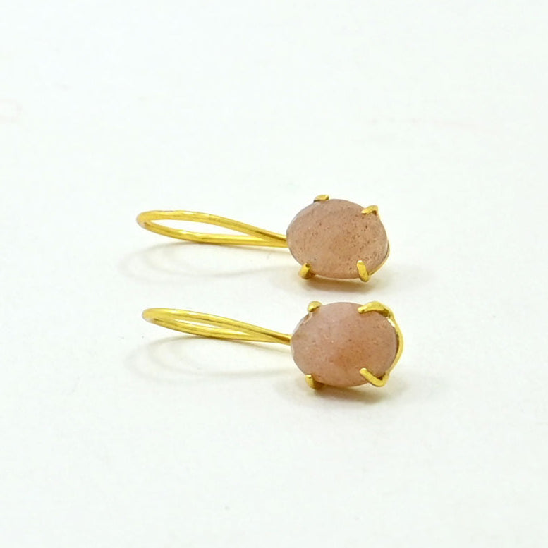 CLARA EARRING - PEACH MOONSTONE