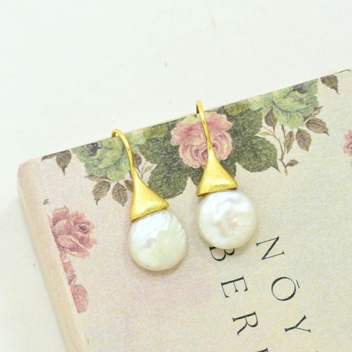 pearl drop earring gold plated