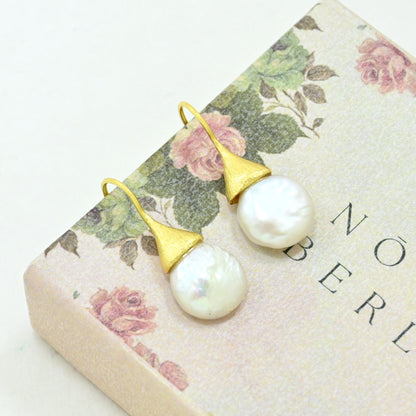 pearl drop earring gold plated