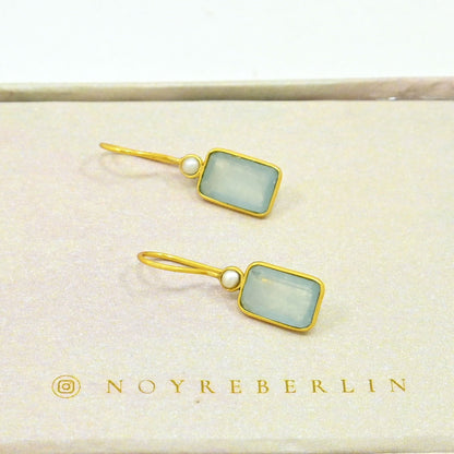BIRDIE EARRING - PEARL & AQUAMARINE