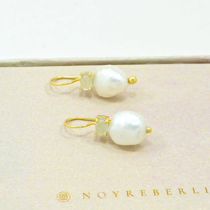 pearl aquamarine chalcedony earring gold plated