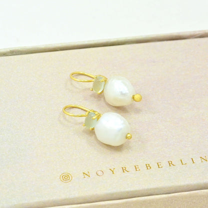 pearl aquamarine chalcedony earring gold plated