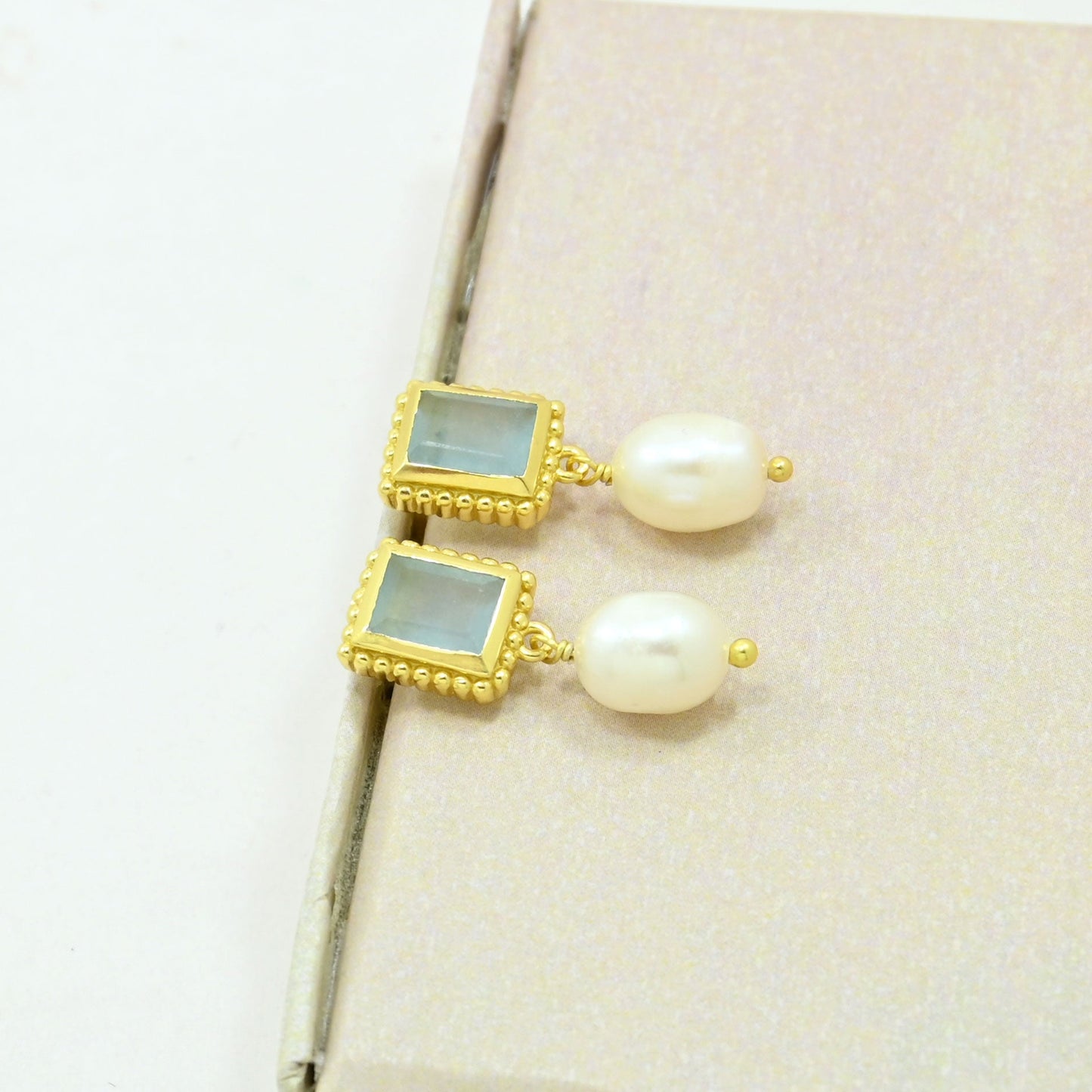 JANIKA EARRING