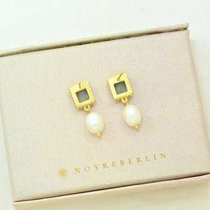 JANIKA EARRING