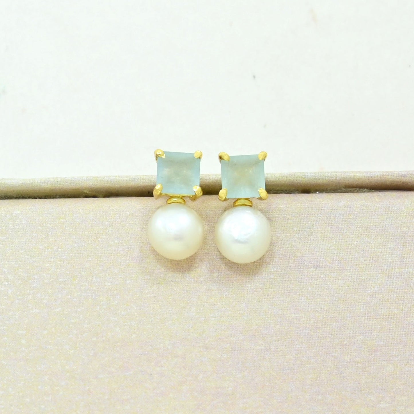 pearl aquamarine stud earring gold plated
