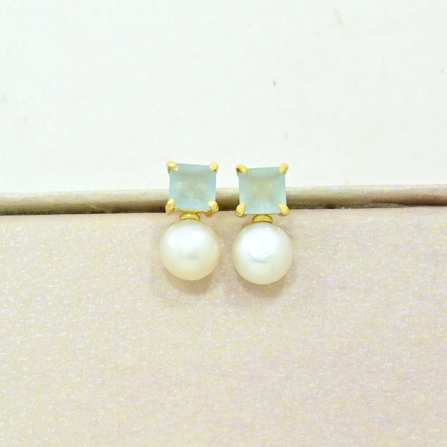 pearl aquamarine stud earring gold plated