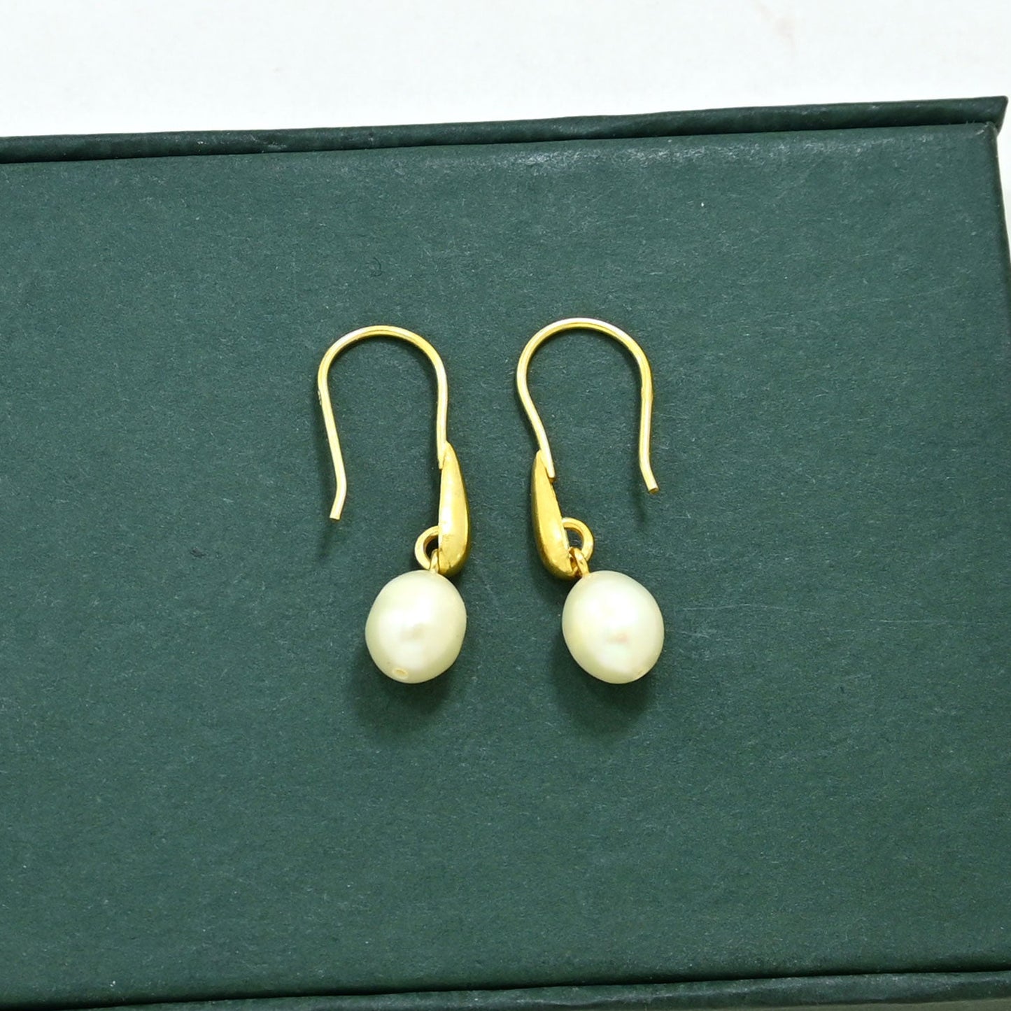 NADIA EARRING