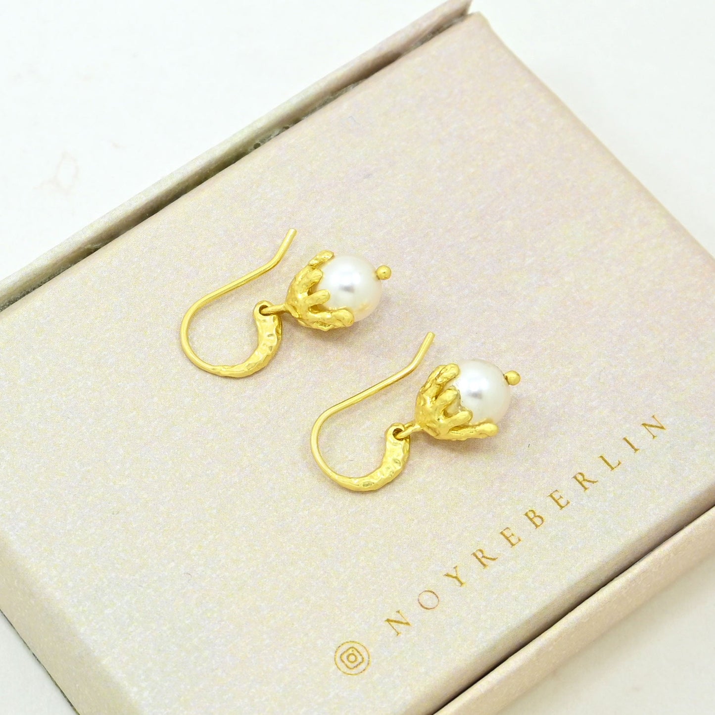 Pearl boho chic earrings gold plated