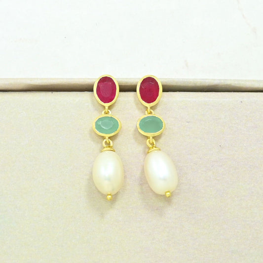 AVA EARRING