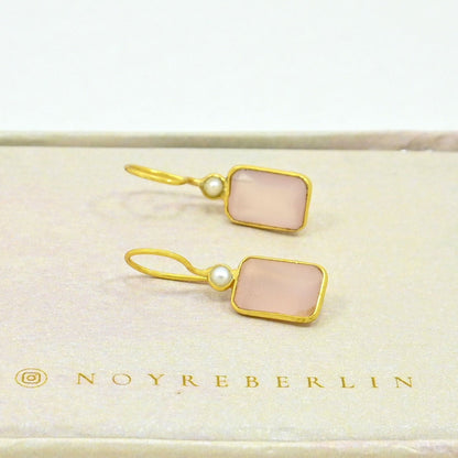 BIRDIE EARRING - PEARL & ROSE QUARTZ