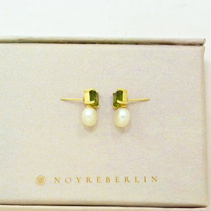 pearl green tourmaline stud earring gold plated