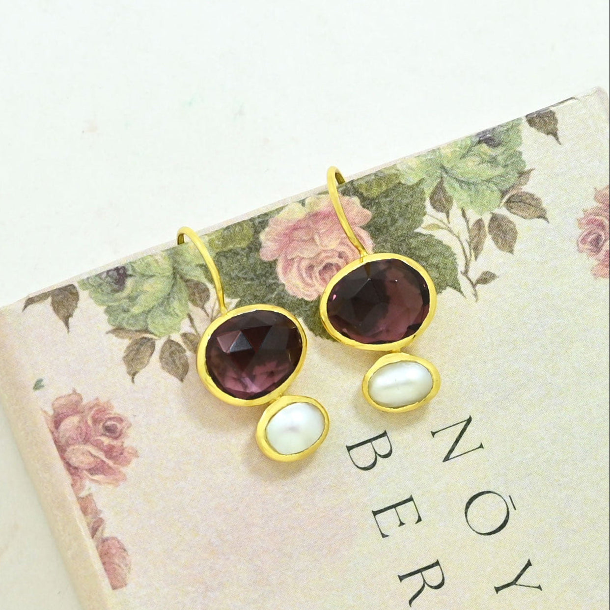 rhodolite pearl earrings gold plated