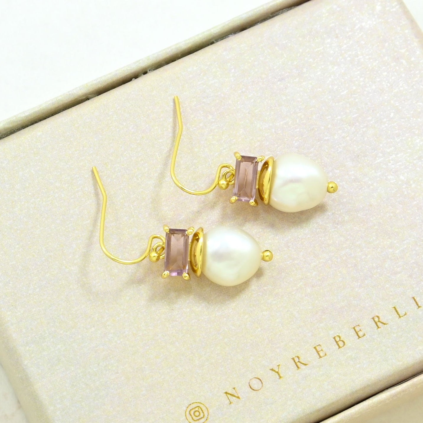 pearl rhodolite earring gold plated