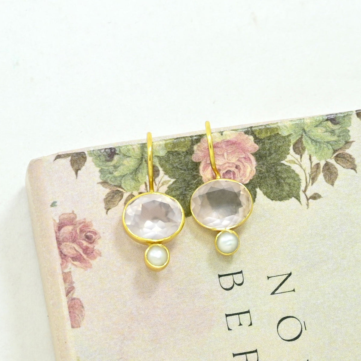 SERINA EARRING - ROSE QUARTZ & PEARL