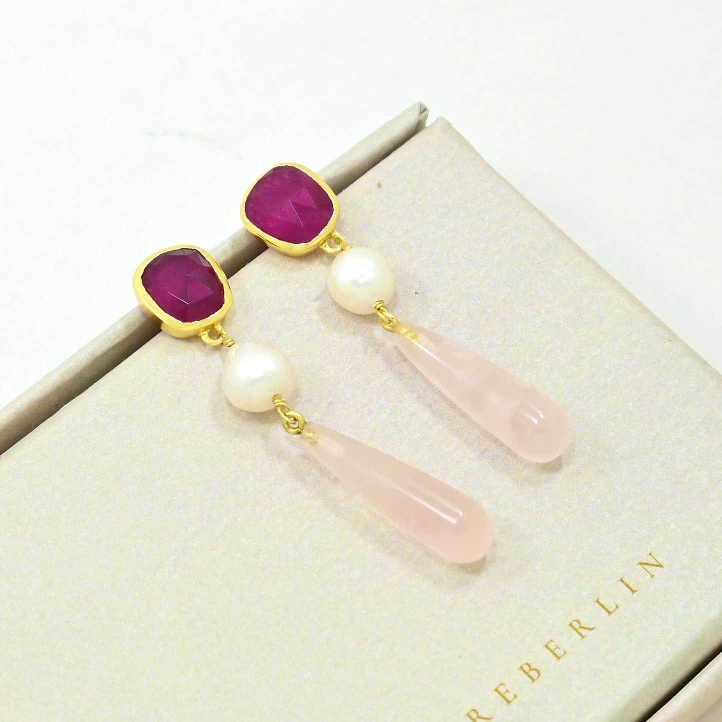 rose quartz pearl earring gold plated