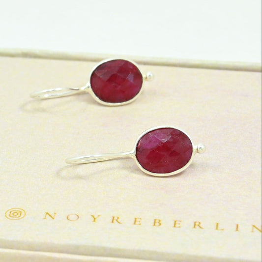 OVAL GEMSTONE EARRING