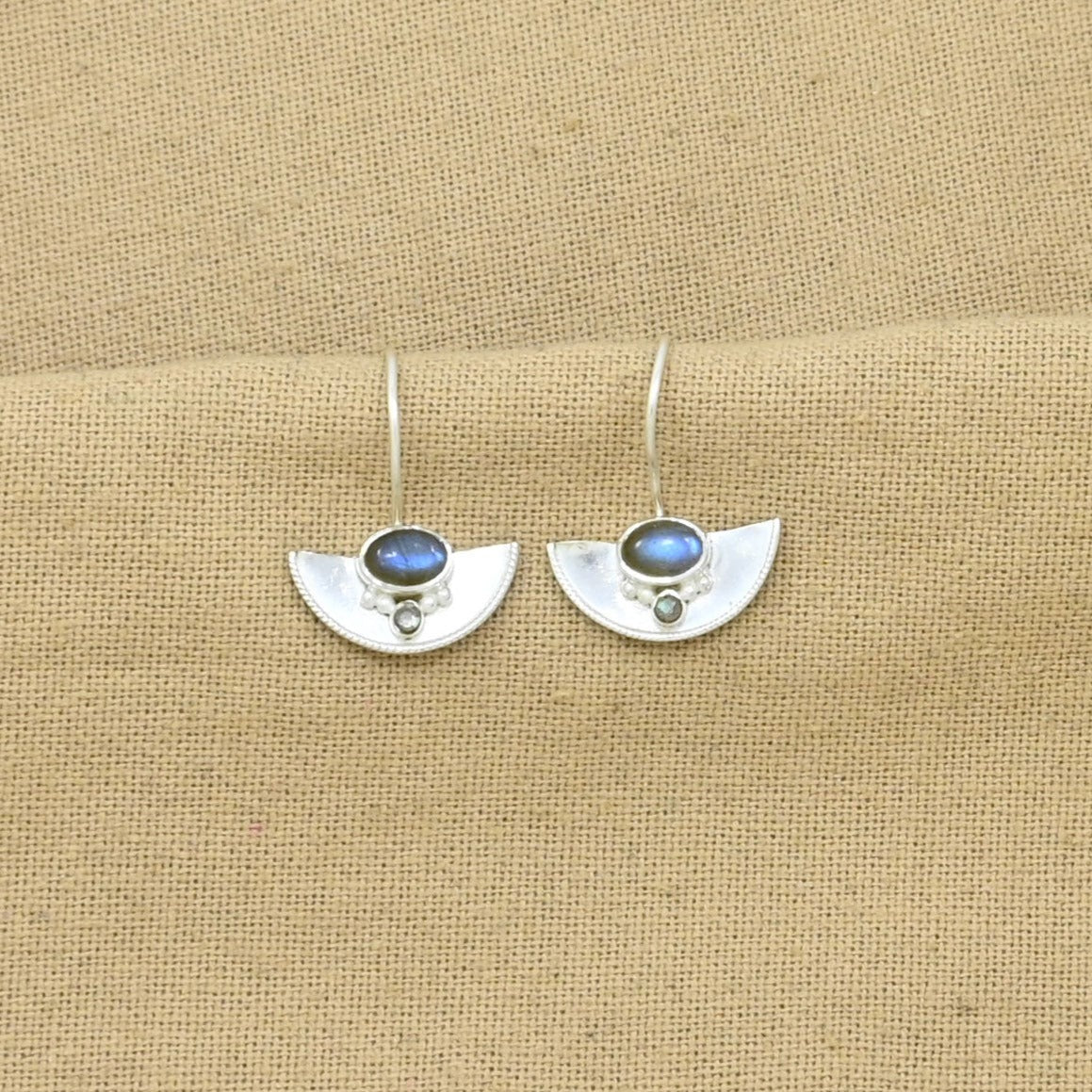 LUNA EARRING