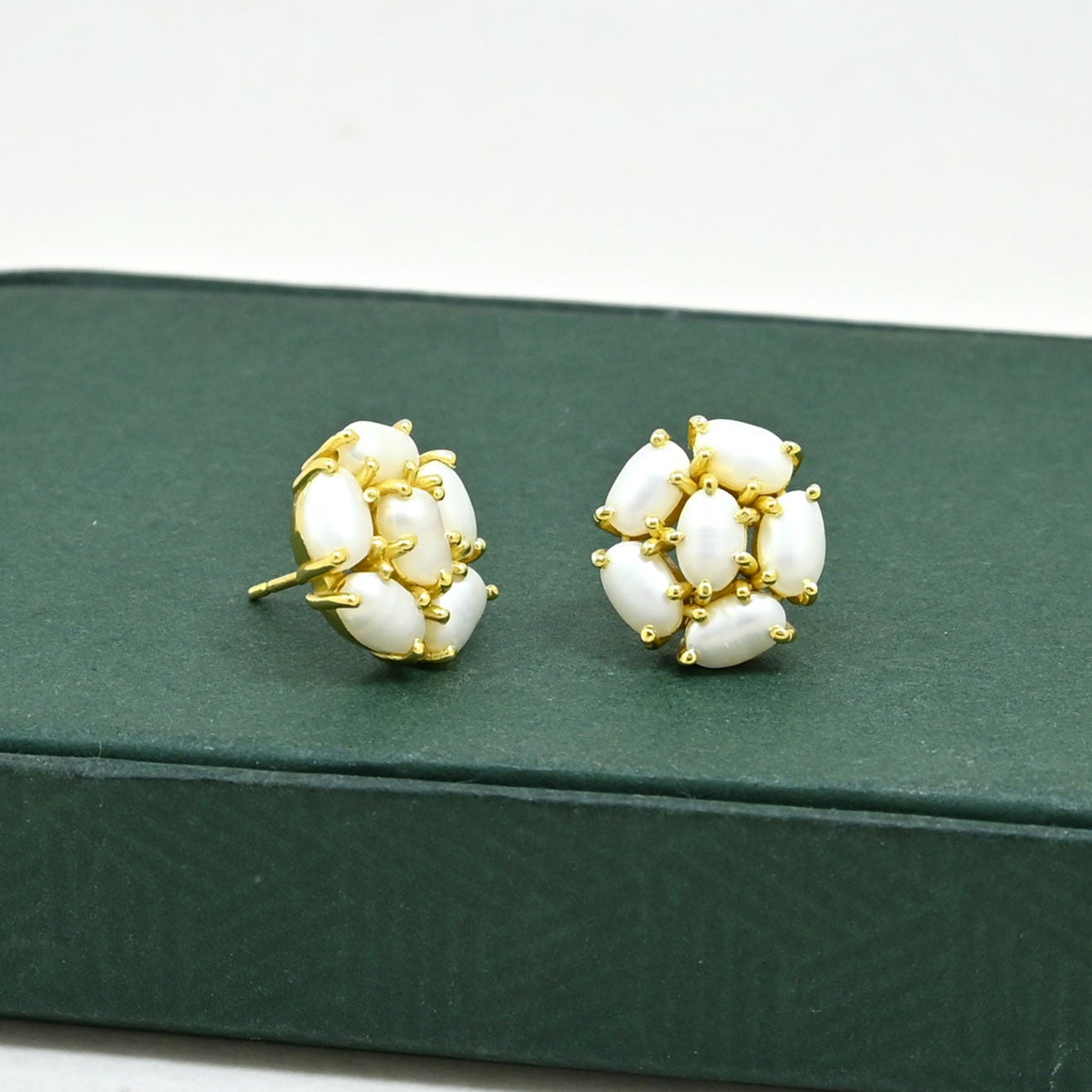 BRIONY STUD EARRING
