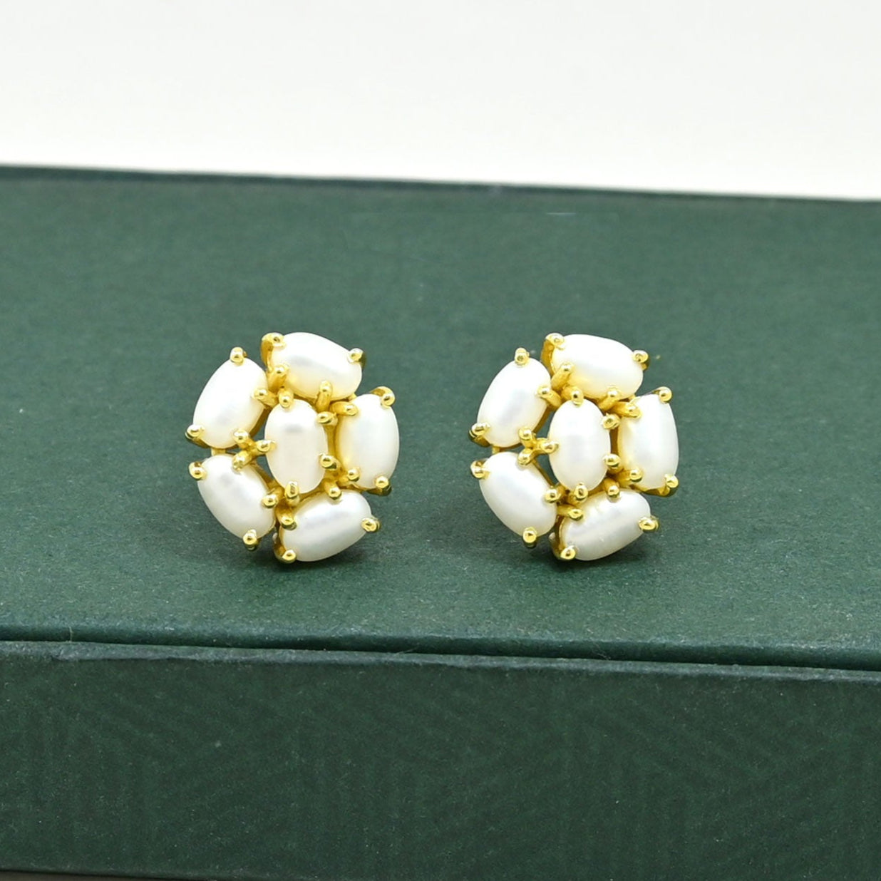 BRIONY STUD EARRING