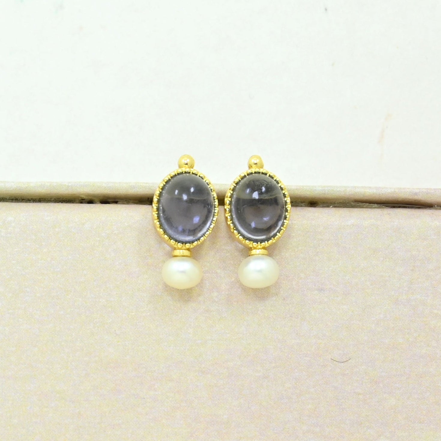 pearl tanzanite stud earring gold plated