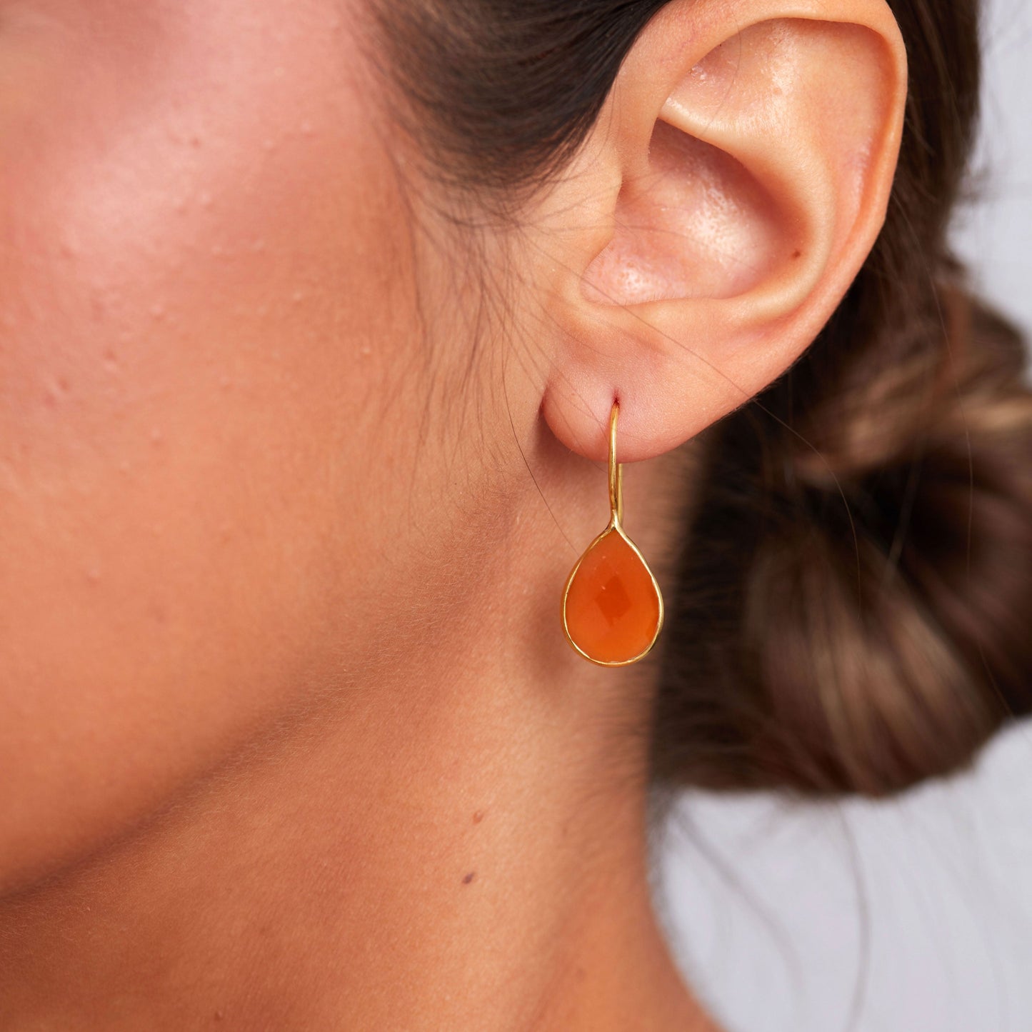 TEARDROP GEMSTONE EARRING