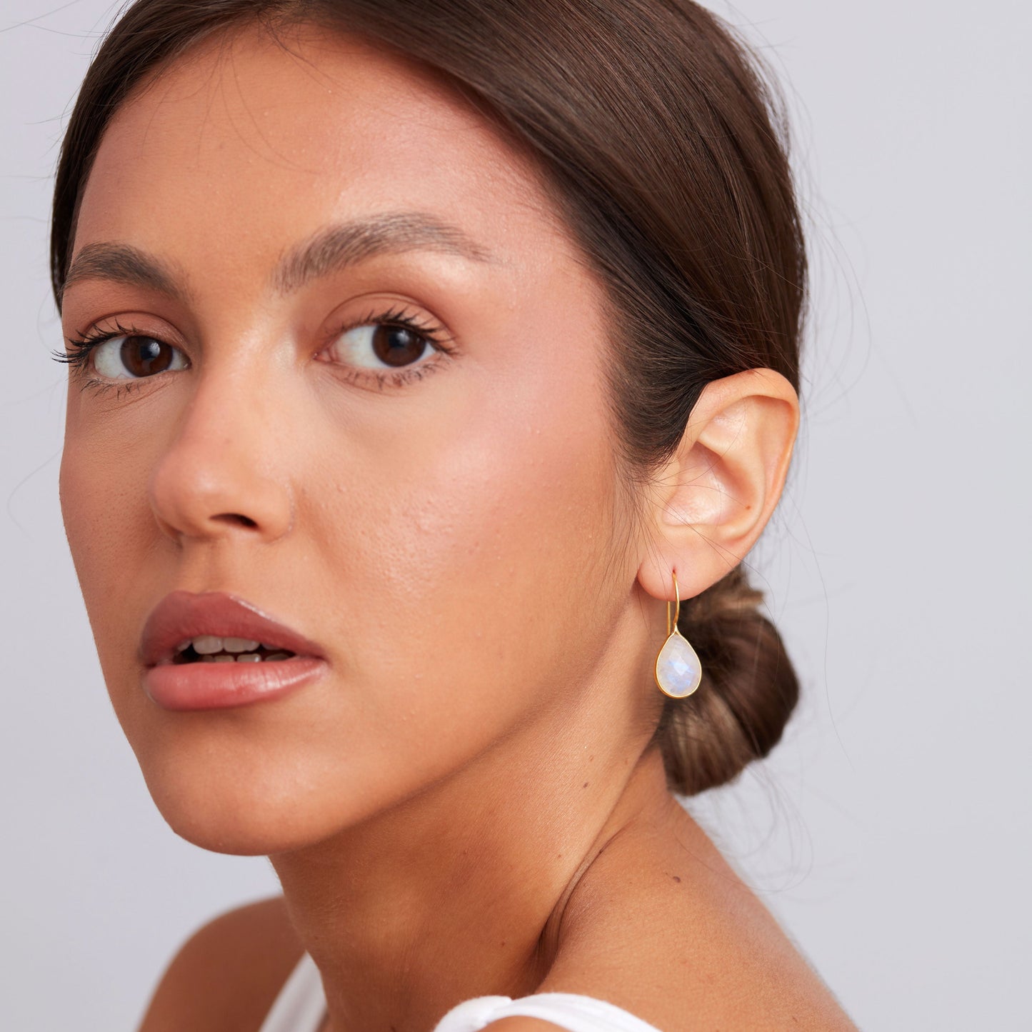 TEARDROP GEMSTONE EARRING
